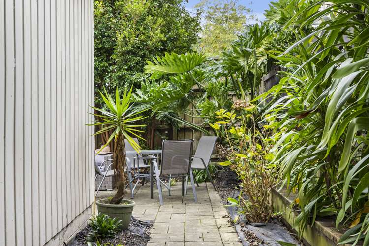 2/56 Fourth Avenue Kingsland_7