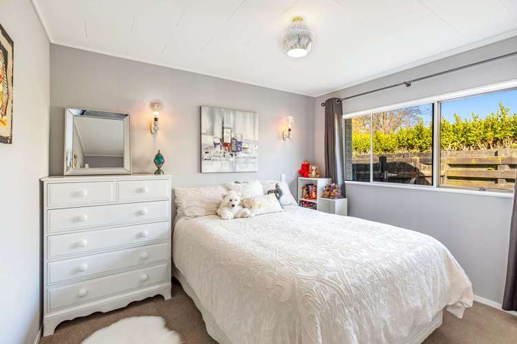 6 Aintree Crescent Awapuni_11