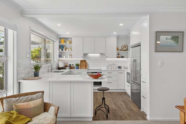 2/83 Winchester Street 10190_2
