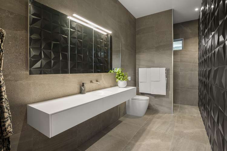 11 Ewen Alison Avenue Devonport_17