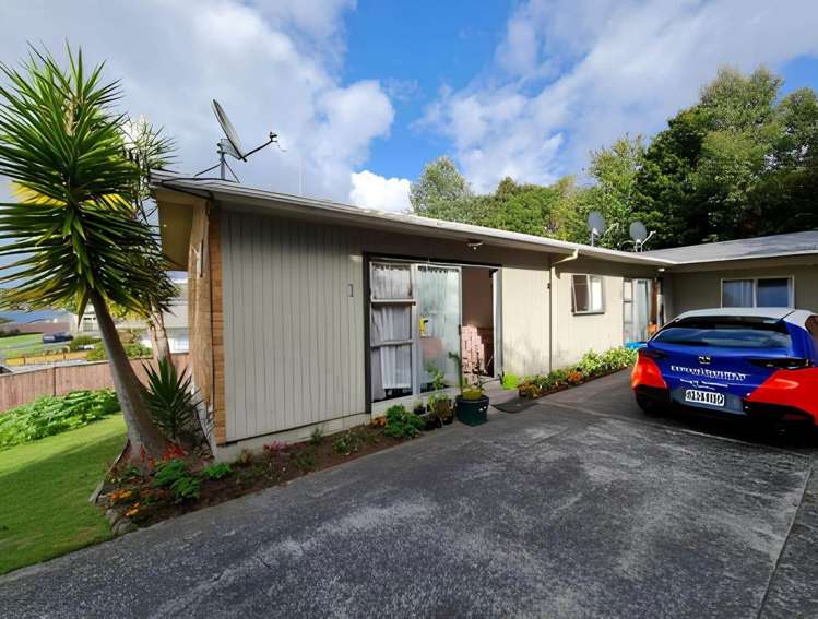 1/20 Cheviot Street Woodhill_2