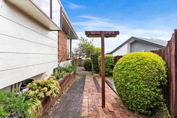 2/21 White Heron Drive Massey_33