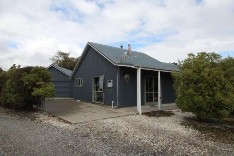 24 Nyhon Place Haast_10