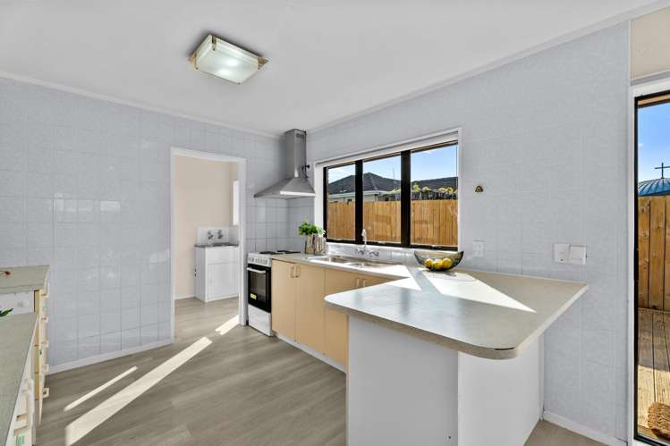 2/284 Richardson Road New Windsor_12