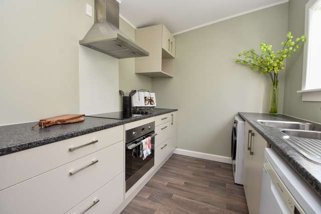 107 Broadway Carterton_3