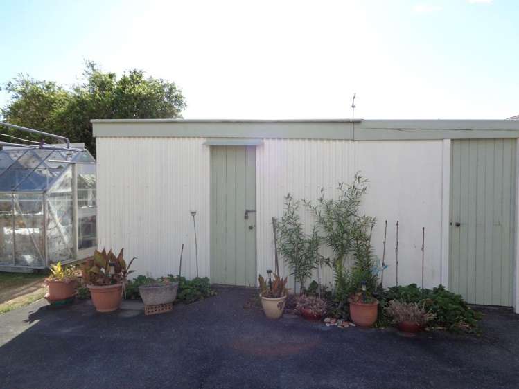 17 Surrey Street Solway_8