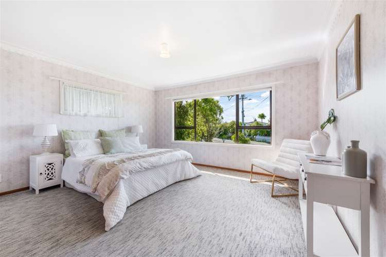 8 Boler Place New Lynn_14