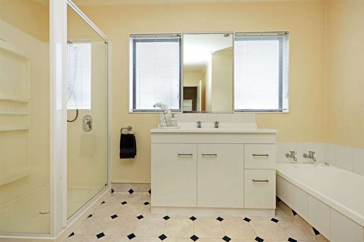 3 Lennon Grove Havelock North_13