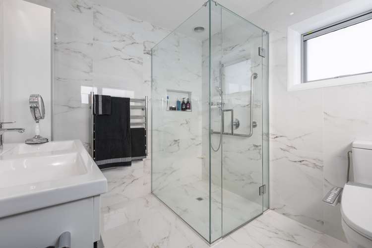 2/198 Dp Marine Parade Mount Maunganui_10