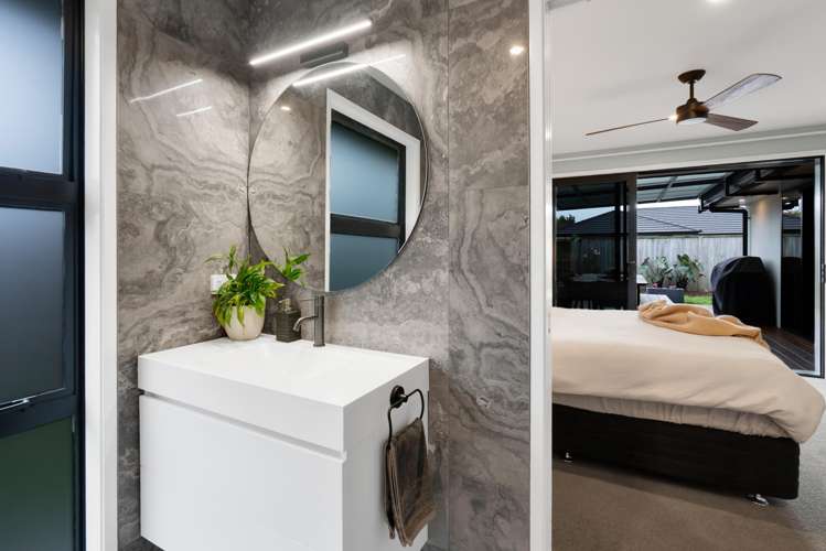 7 Hodge Park Lane Inglewood_19