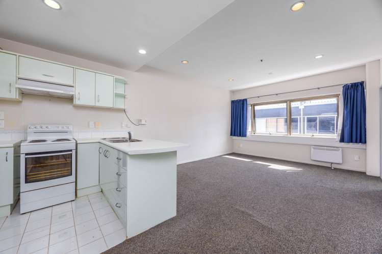 2D/15 Auburn Street_2