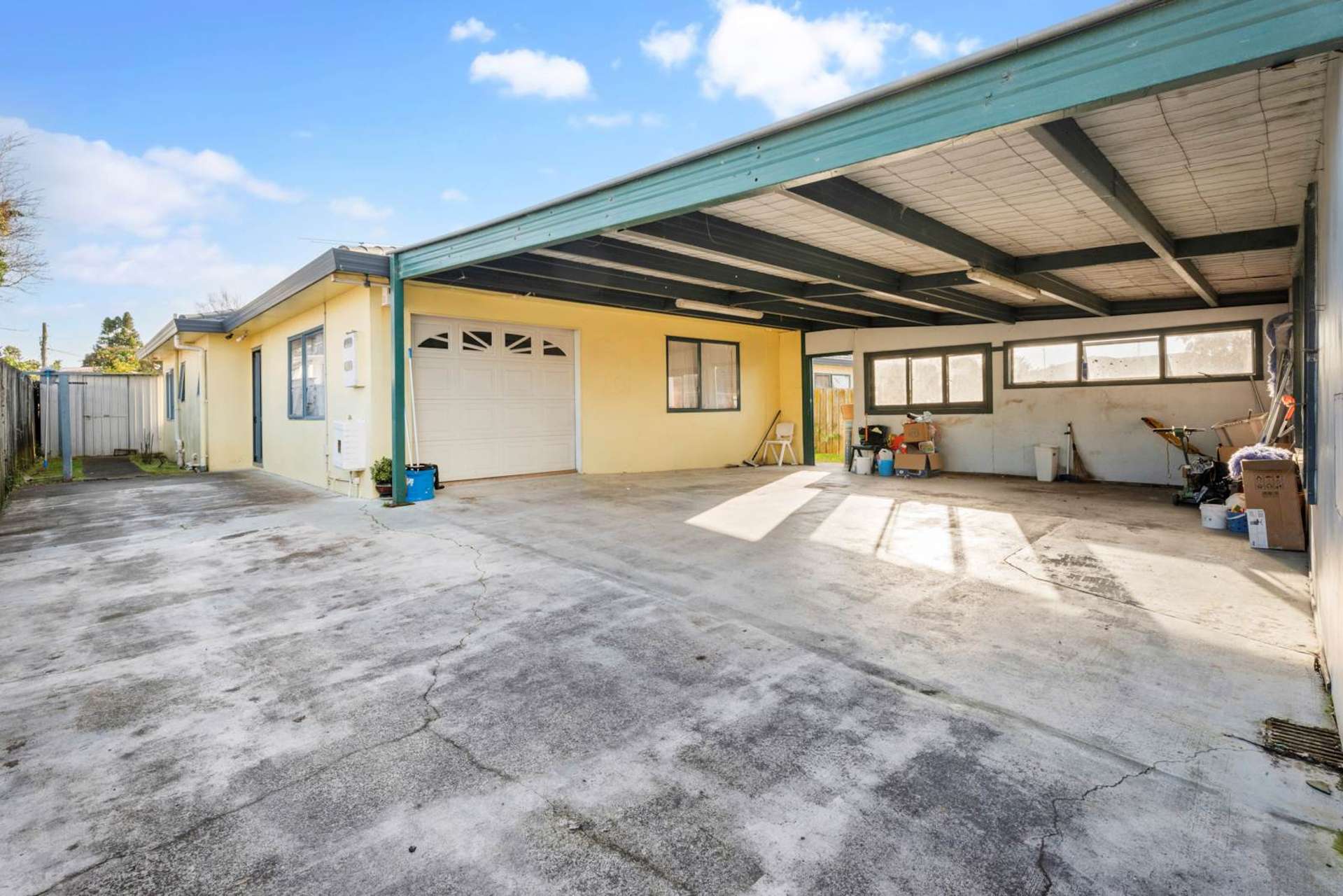 2/13 Gray Avenue Mangere East_0