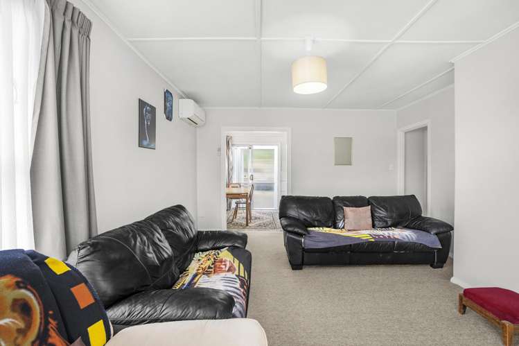 200 Waddington Drive Naenae_5