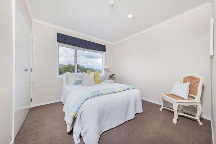 8 Mazuran Place Flat Bush_16