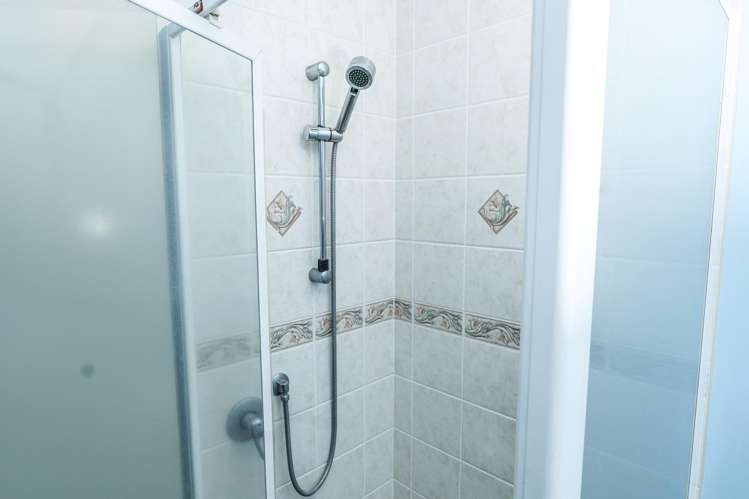 37 Eastland Road Flat Bush_16