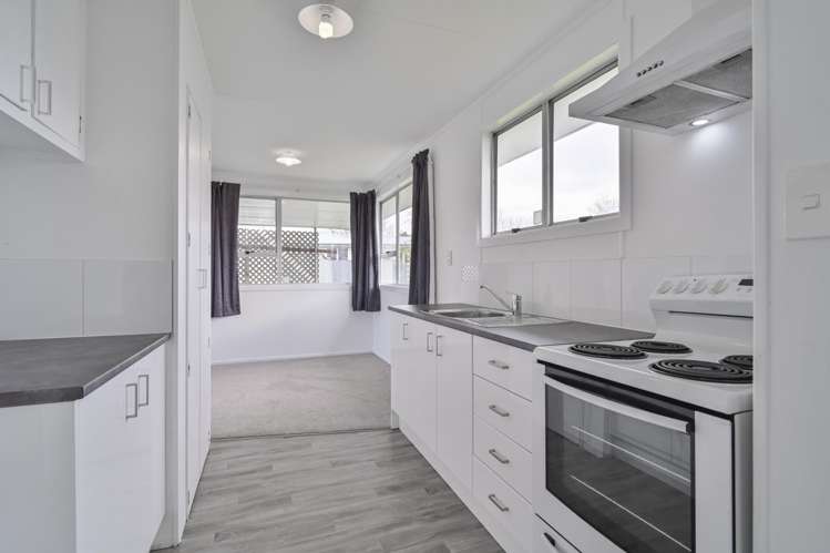 49 Caernarvon Drive_3