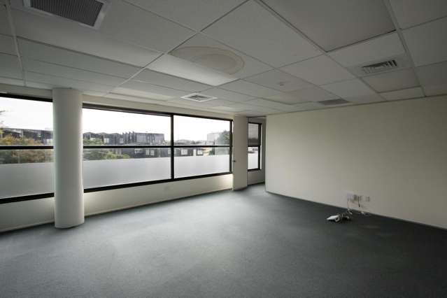 Office 4/46 Taharoto Road Takapuna_2