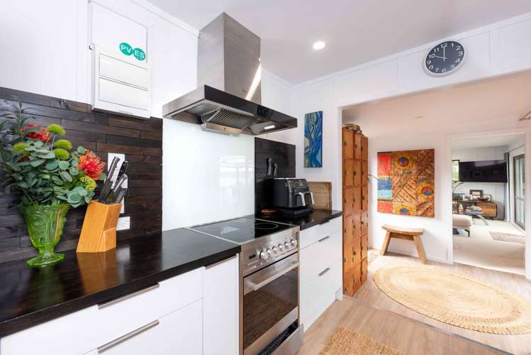 5 Waianga Place Omapere_17