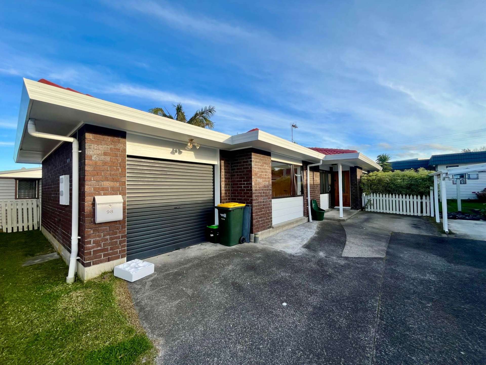 3/98 Roberts Road Te Atatu South_0