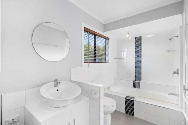 65 Commissariat Road Mount Wellington_7