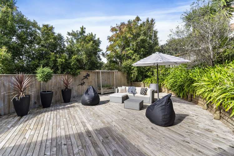 2/597 East Coast Road Browns Bay_12