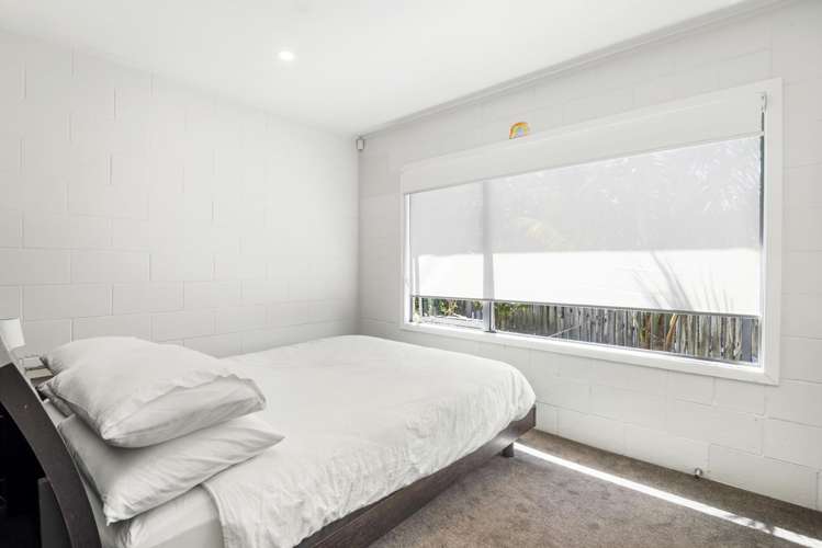 22 Don Croot Street Western Springs_14