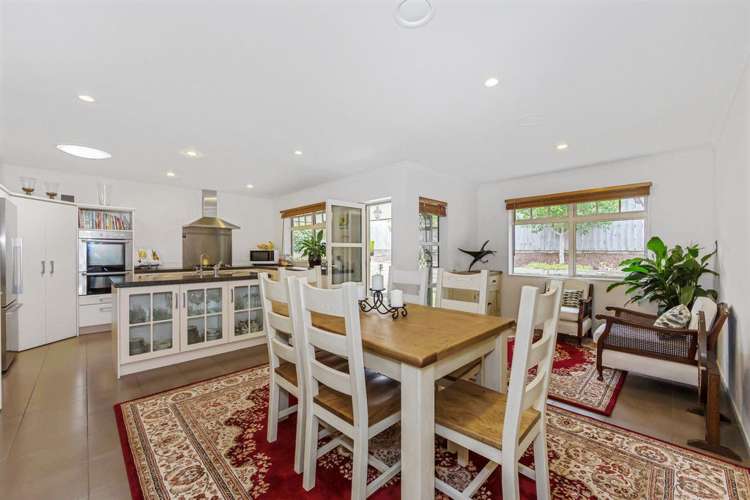 57 Chesterfield Way Orewa_7