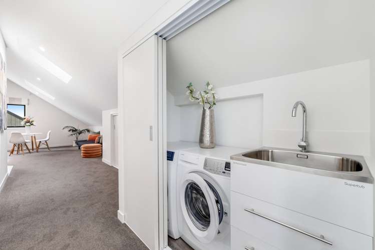 67 Riordan Lane Whitford_37