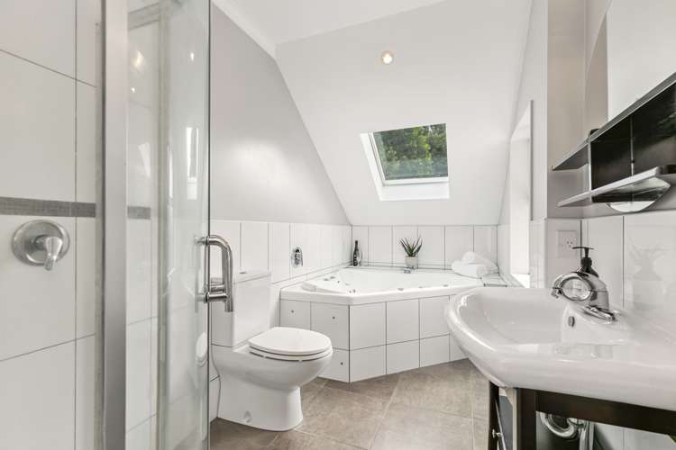 35a Mandalay Terrace Khandallah_12