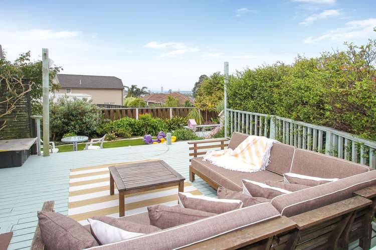 2/118 Ocean View Road Northcote_8