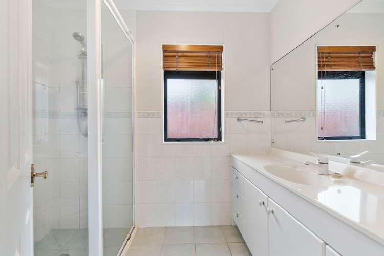 7 Isaac Place East Tamaki Heights_13