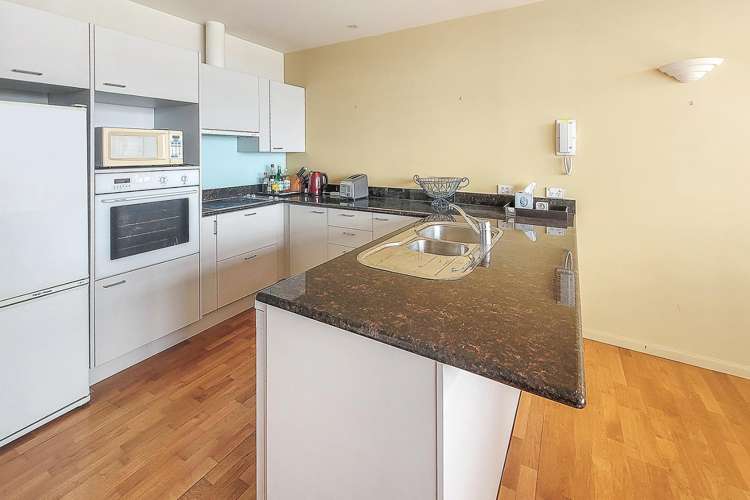 97 Shortland St 10015_6