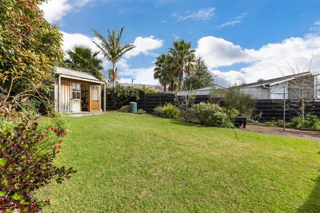 52 Kia Ora Road Beach Haven_1