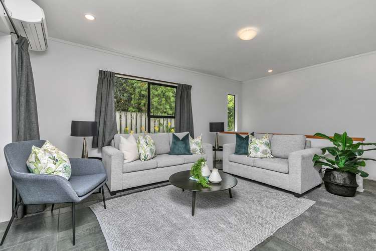 2/19 Greenvalley Rise Glenfield_5