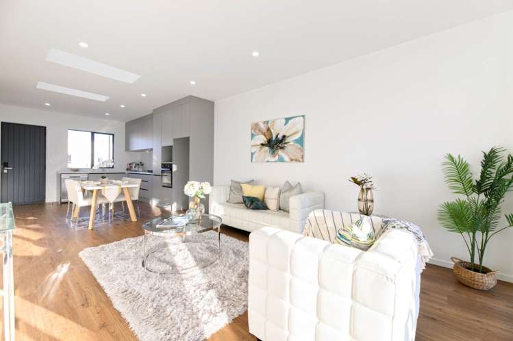 14 Taiororua Avenue Massey_5