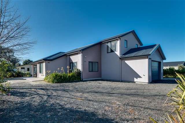 6 Harper Road Waimarama_1