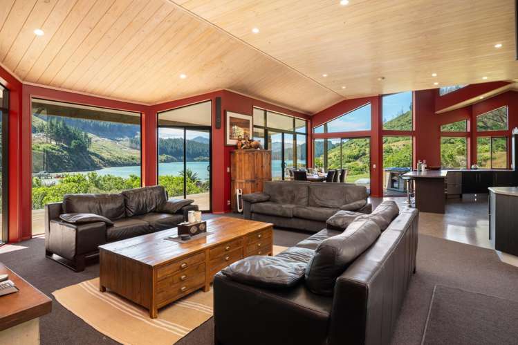 528 Oyster Bay Marlborough Sounds_11