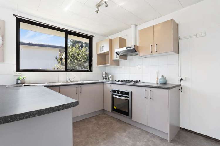 1/22 Starforth Place Henderson_8