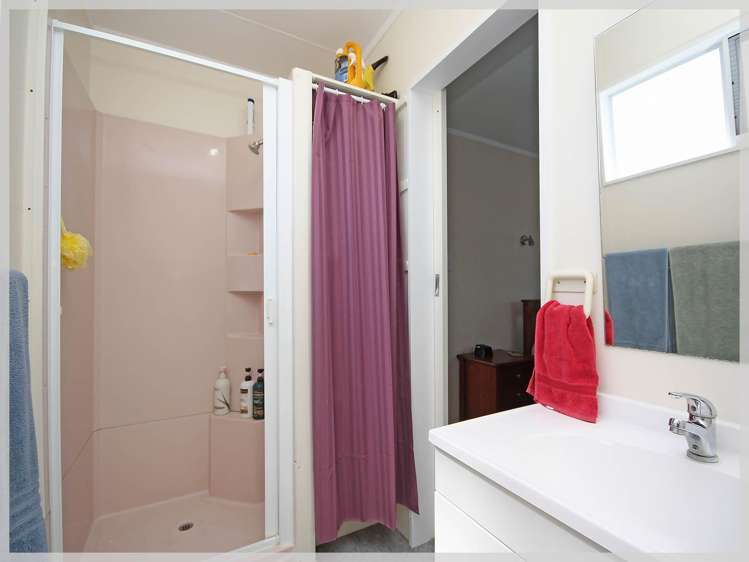 8 Hart Street Foxton Beach_25