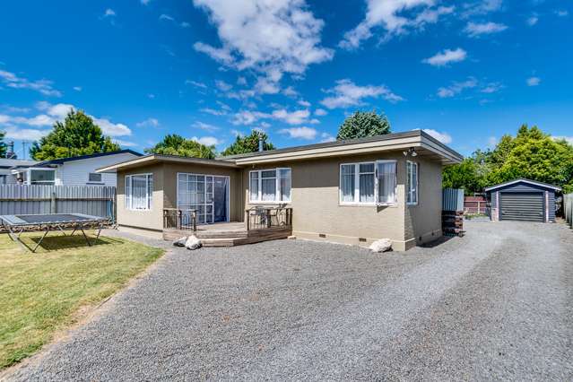 704 Riverslea Road South Akina_1