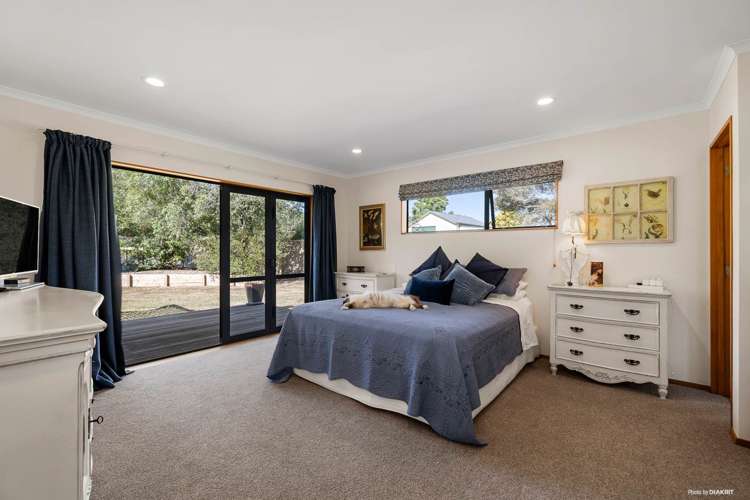9 Awaroa Stream Drive Waiuku_8