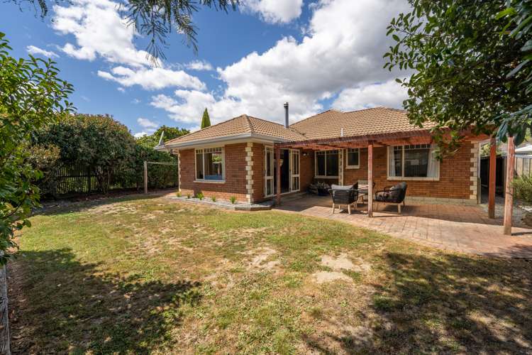 14 Vining Crescent Stoke_21