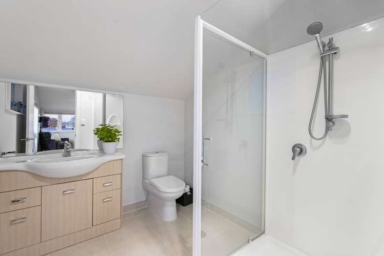 22 Onewa Road Northcote Point_20