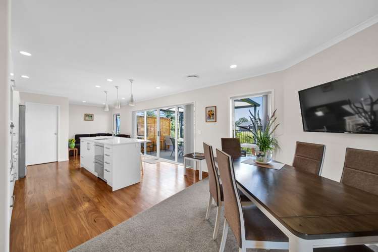 5 Condor Crescent Waiwhakaiho_6