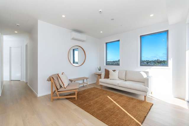 202/2B Te Ara Taurapa Point Chevalier_2