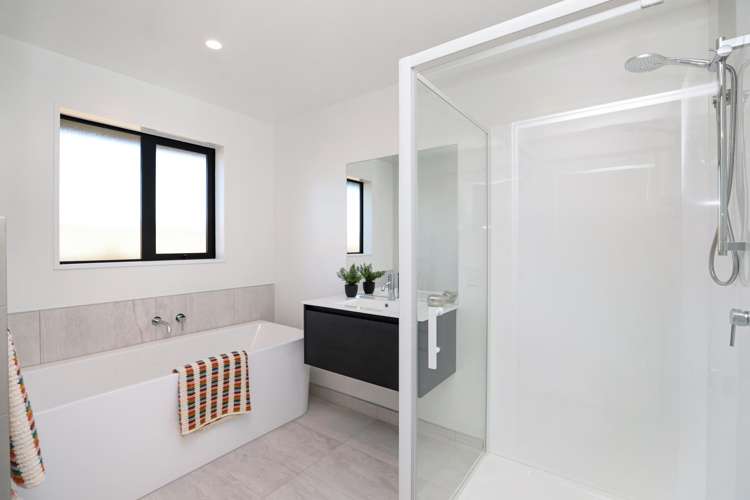 52 Strowan Avenue Elgin_34