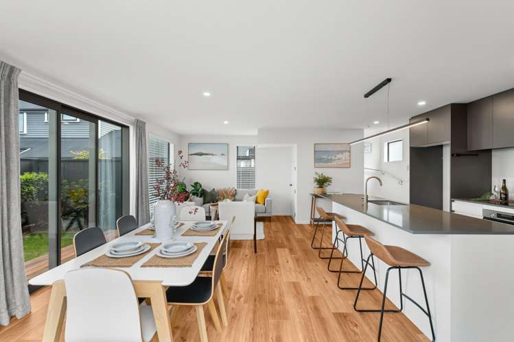 2/525 Madras Street St Albans_1