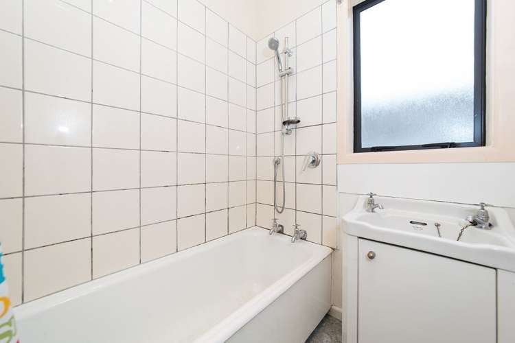 70a Glengarry Road Glen Eden_12