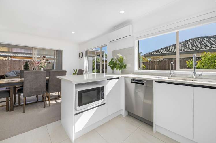 27 Redcastle Drive East Tamaki_8