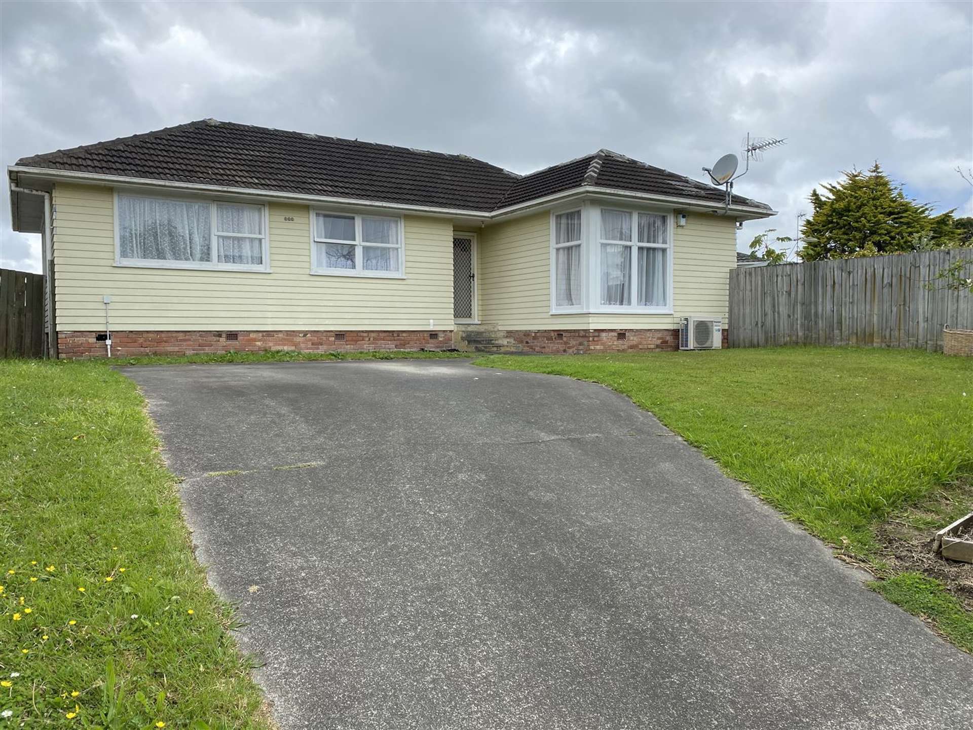 82 Commodore Drive Lynfield_0